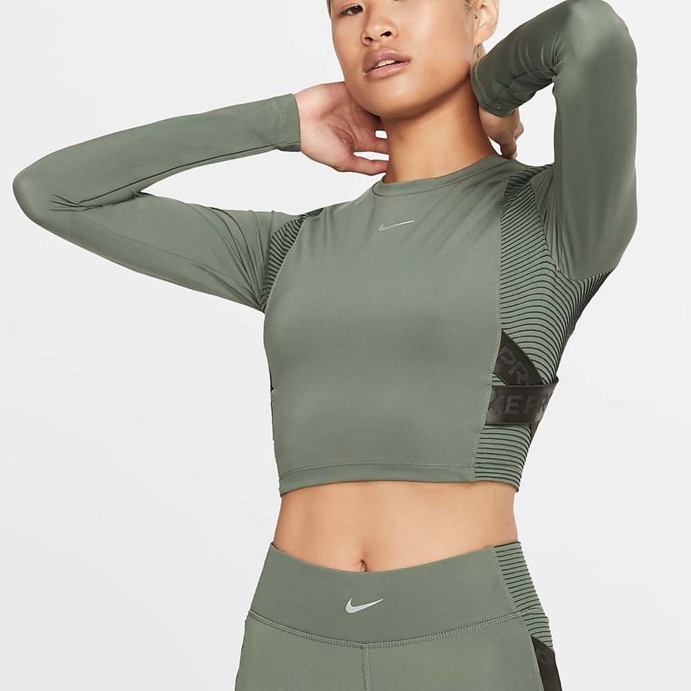 Size XS Nike Pro Aeroadapt Cropped Long Sleeve